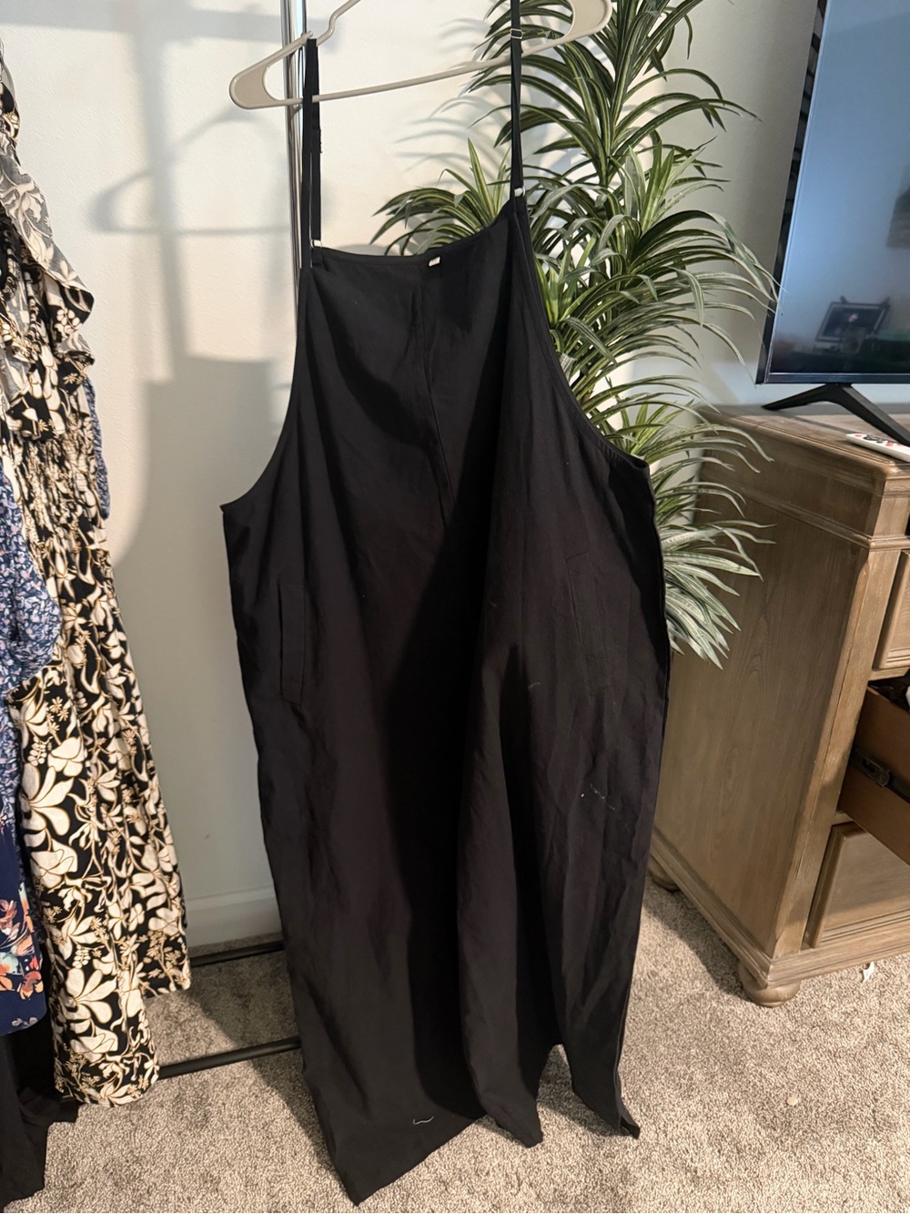 Black Women's Wide-Leg Jumpsuit with Spaghetti Straps